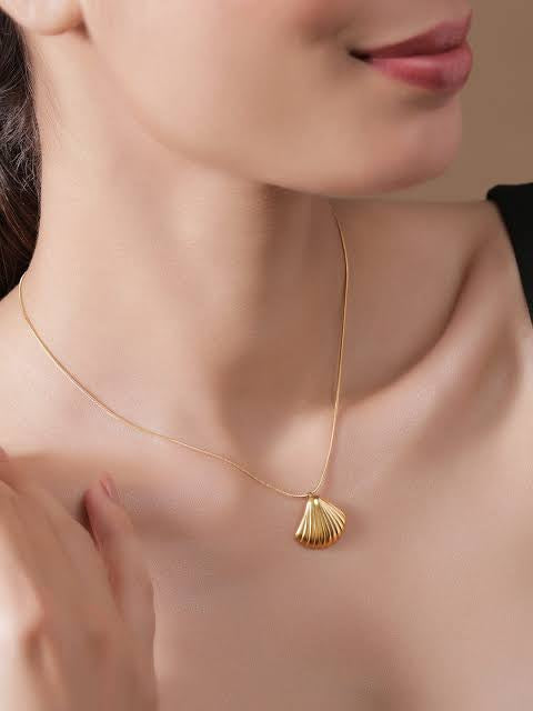 Shell Necklace